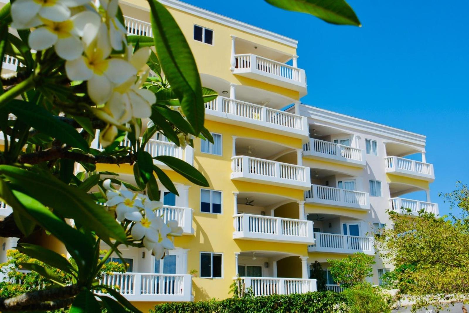 # Blue Bay Beach - Ocean View Apartments - Fully Air Conditioned # エクステリア 写真